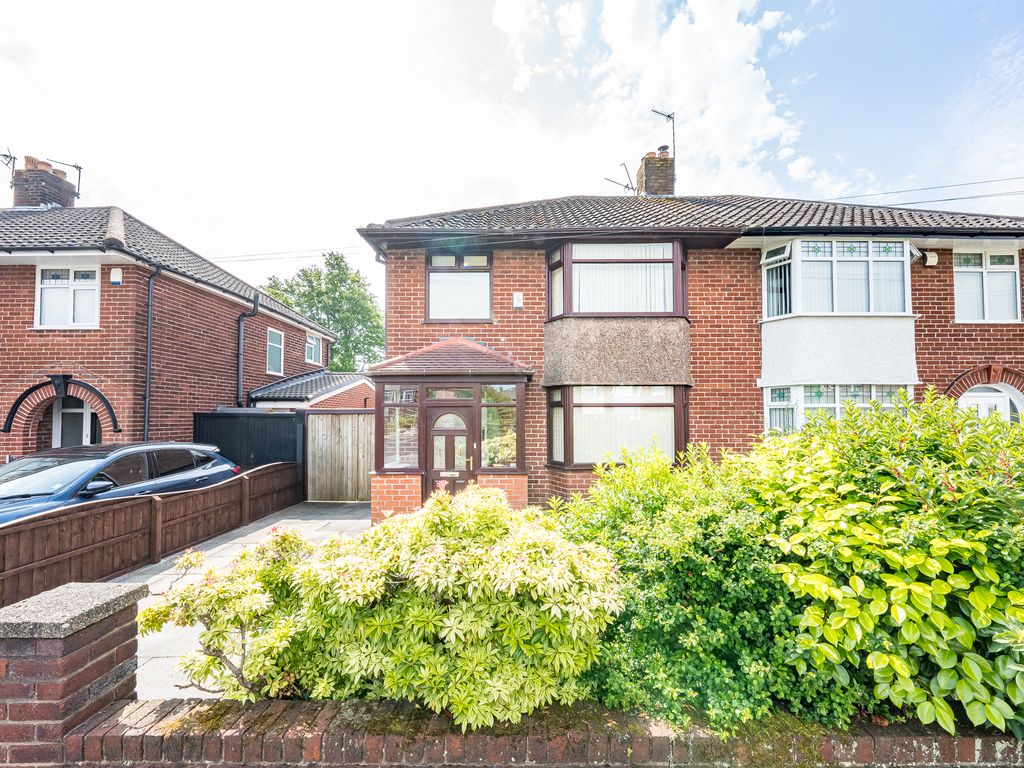 3 bed semidetached house for sale in Fairholme Avenue, Prescot