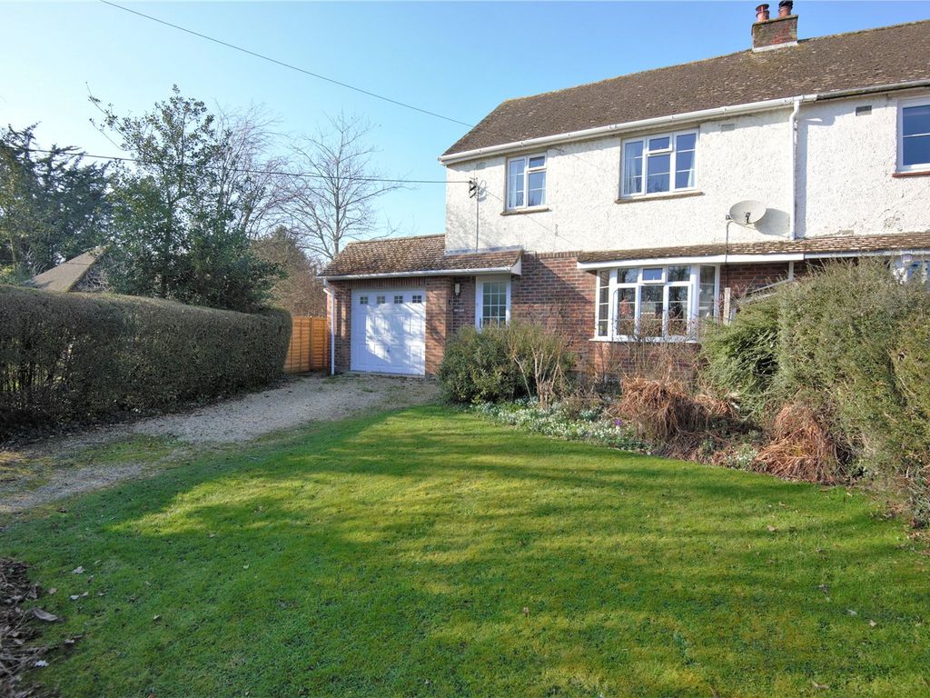 3 bed semidetached house for sale in Alderholt Road, Sandleheath