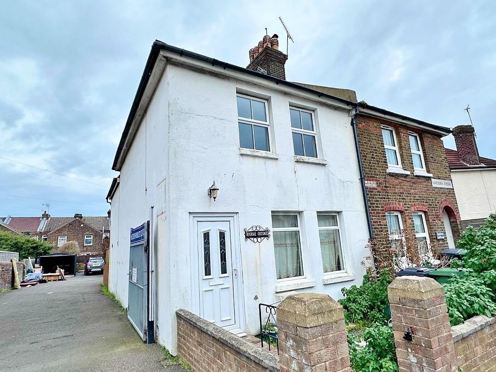 2 bed detached house for sale in Cavendish Avenue, Eastbourne BN22 Zoopla
