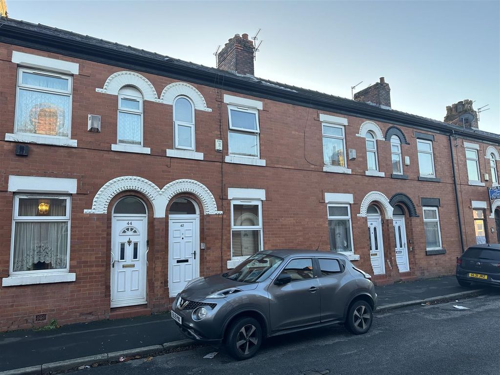 2 bed property for sale in Beeston Street, Manchester M9, £130,000 Zoopla