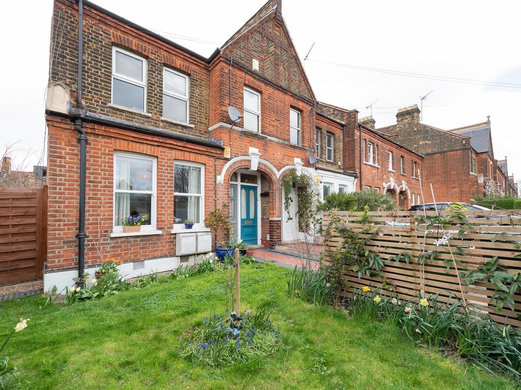 2 bed for sale in Warner Road, London E17 Zoopla