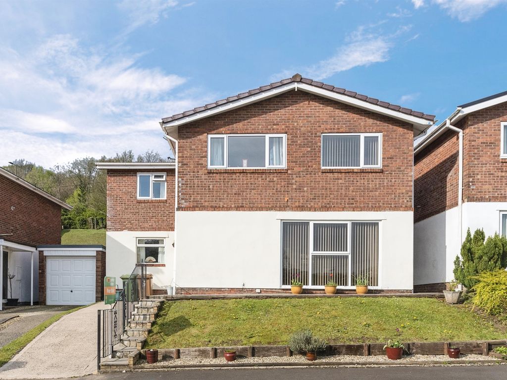 5 bed detached house for sale in Coed Y Pia, Llanbradach, Caerphilly