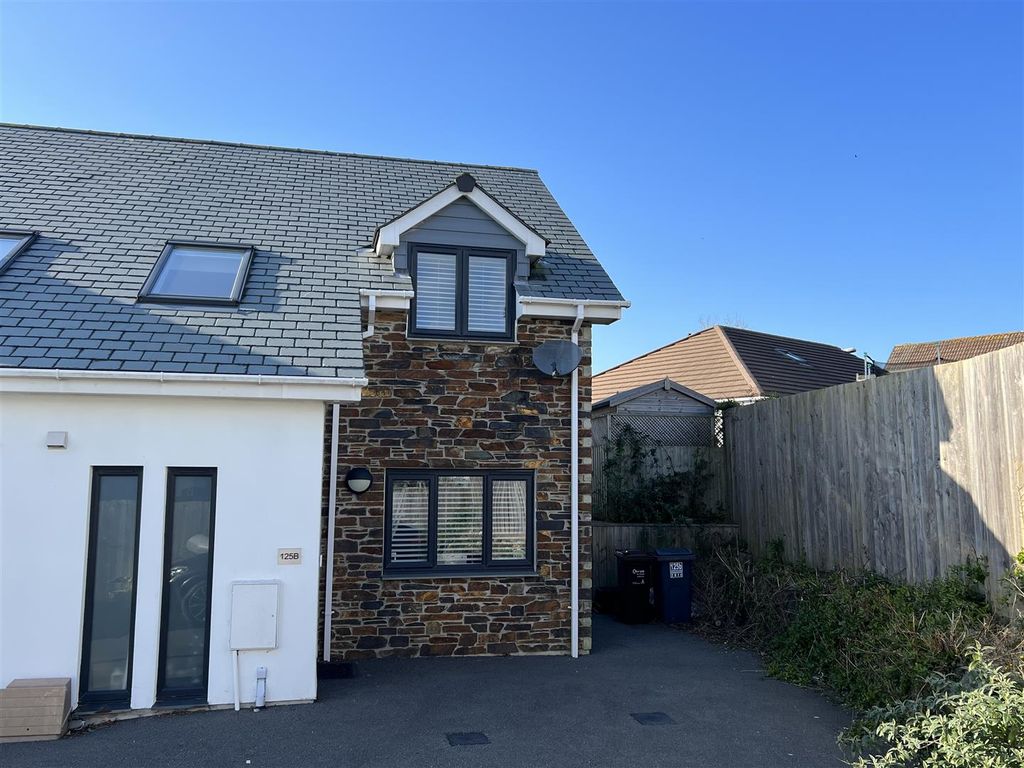 3 bed semidetached house for sale in Phernyssick Road, St Austell, St