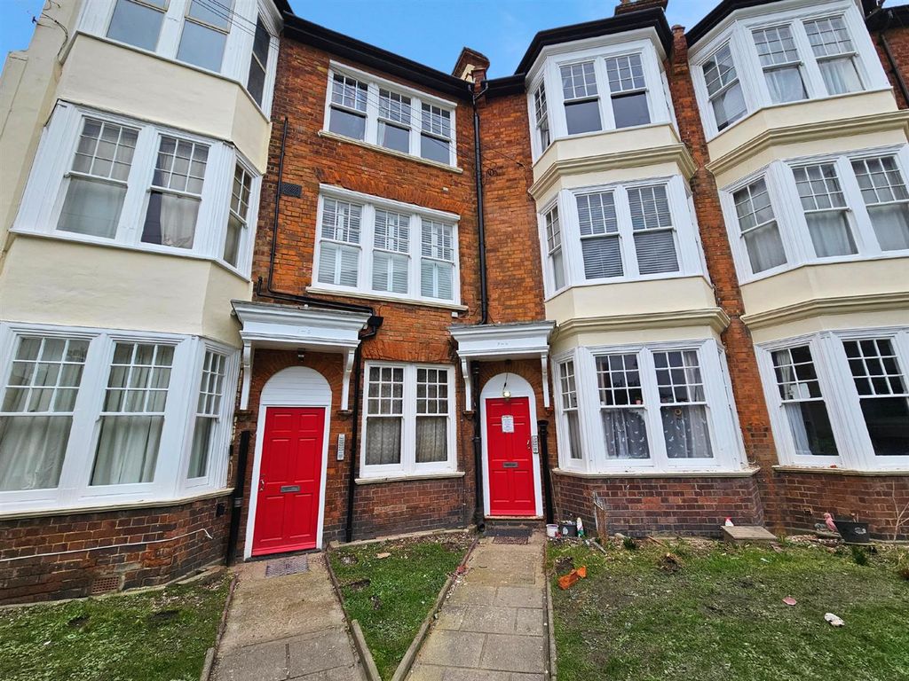 1 bed flat for sale in Castle Gardens, Hastings TN34, £150,000 Zoopla