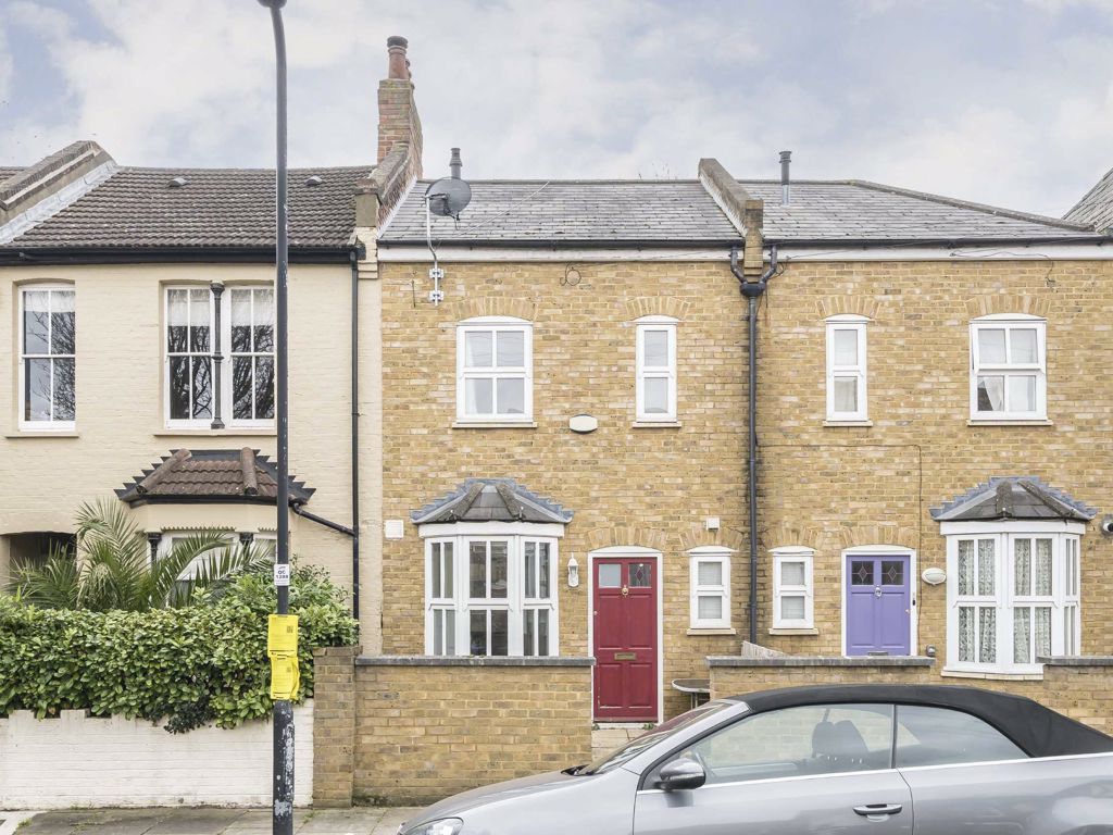 3 bed property for sale in Ramsay Road, London W3 Zoopla