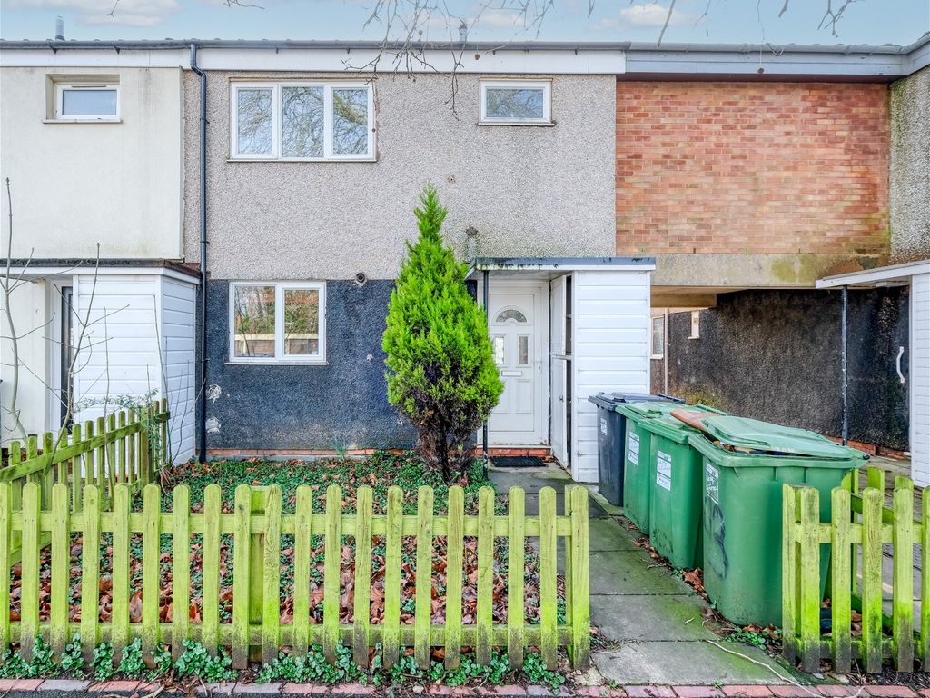 3 bed end terrace house for sale in Longdon Close, Woodrow, Redditch