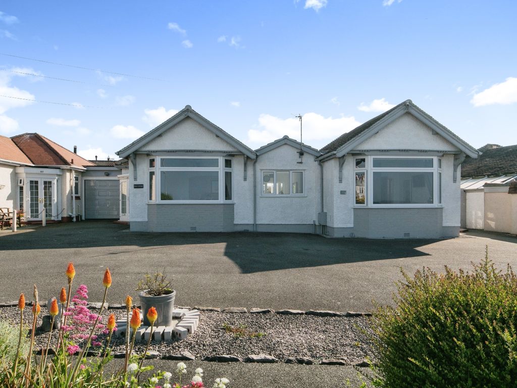 4 bed linkdetached house for sale in Marine Drive, Rhos On Sea LL28