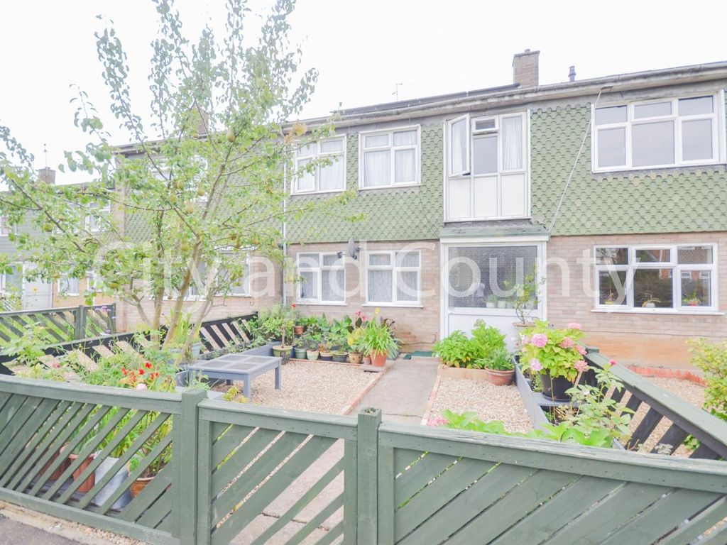 3 bed terraced house for sale in Dingley Court, Ravensthorpe