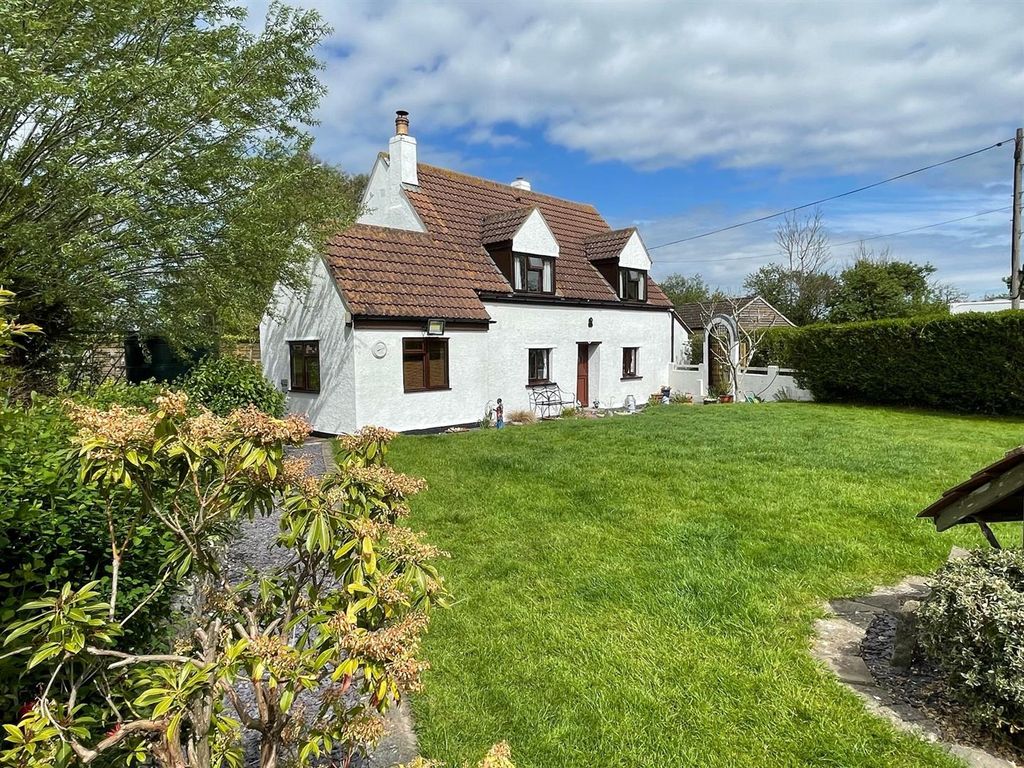 4 bed detached house for sale in Withy Grove, East Huntspill