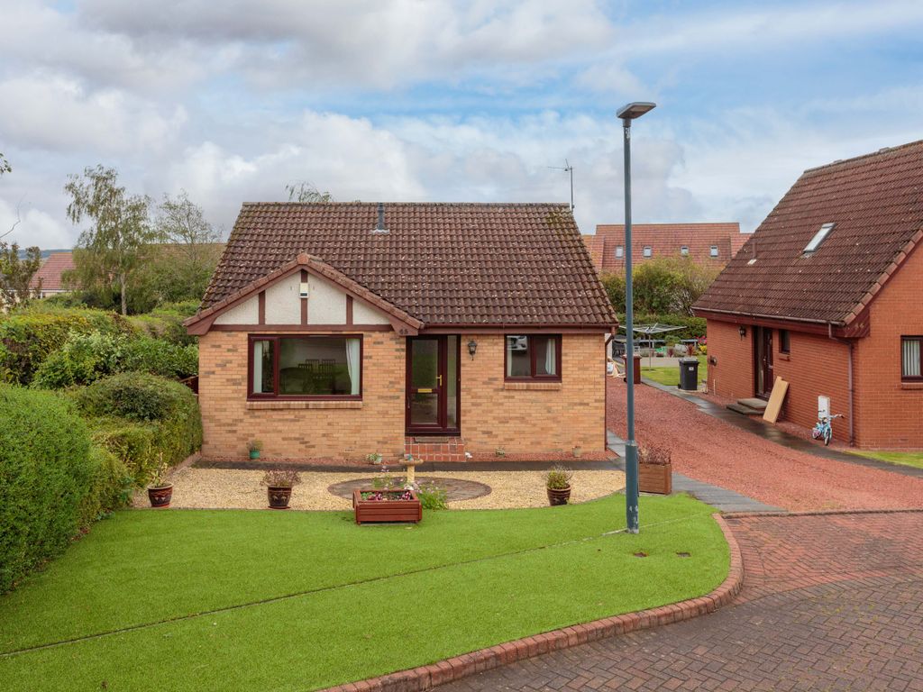 3 bed detached bungalow for sale in 45 Chesters View, Bonnyrigg EH19