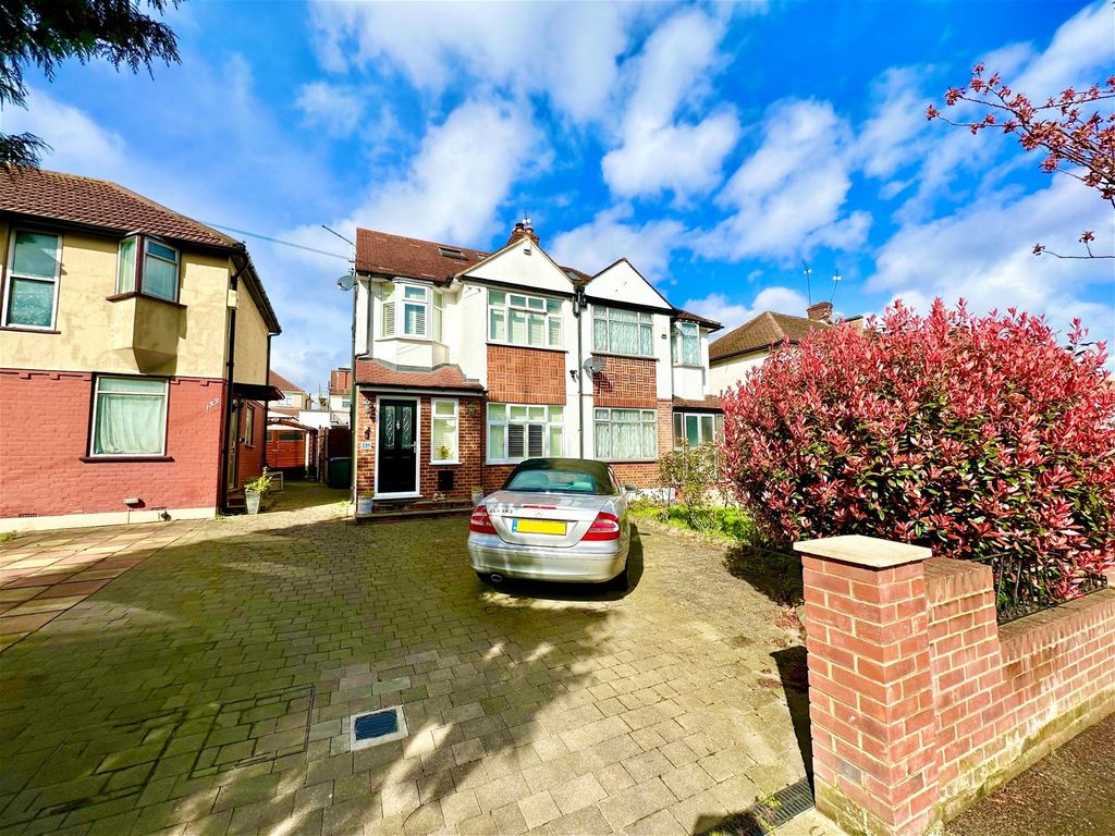 4 bed semidetached house for sale in Rushgrove Avenue, London NW9, £