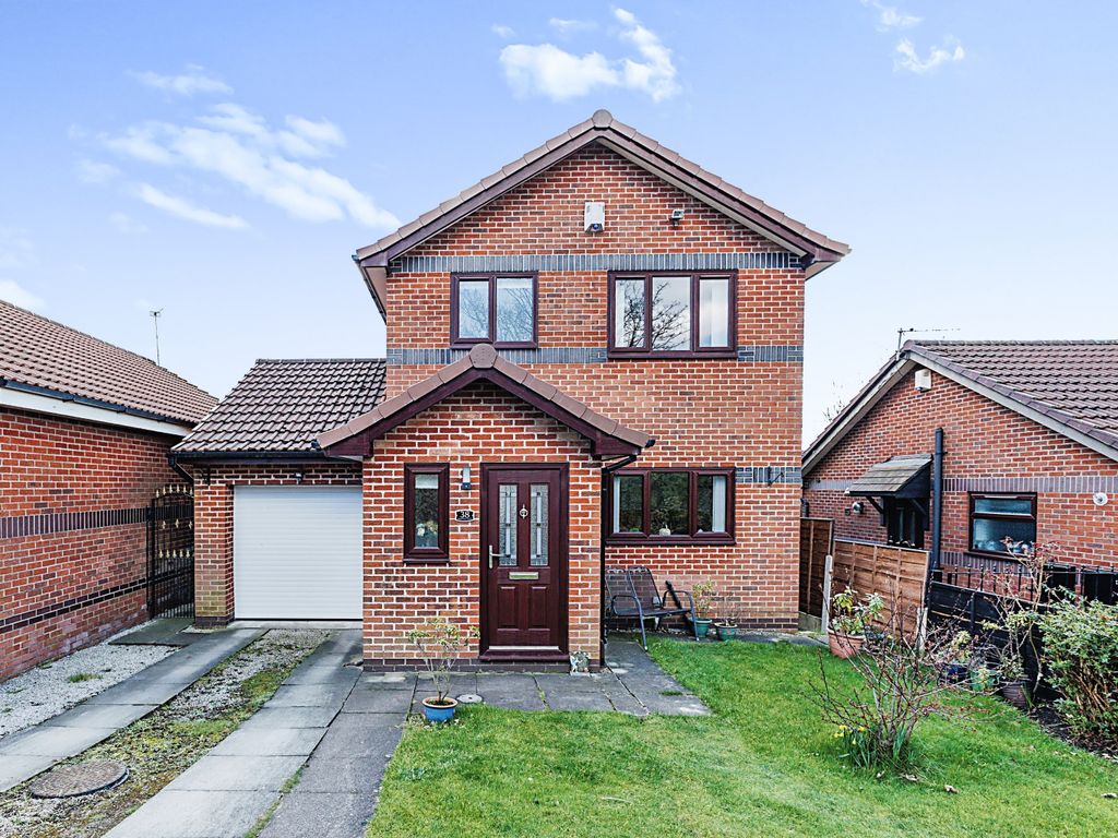 3 bed detached house for sale in Mills Farm Close, Oldham, Greater