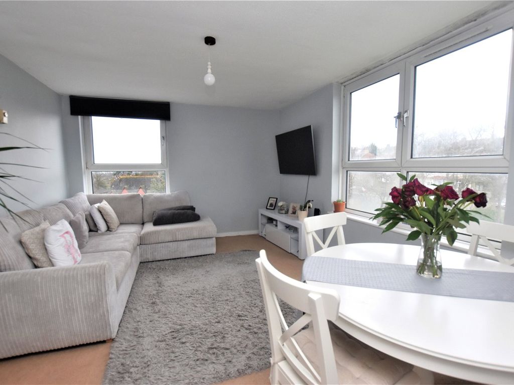2 bed flat for sale in Ross Road, London SE25, £270,000 Zoopla