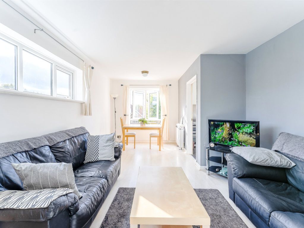 2 bed flat for sale in Park Hill Road, Wallington SM6 Zoopla