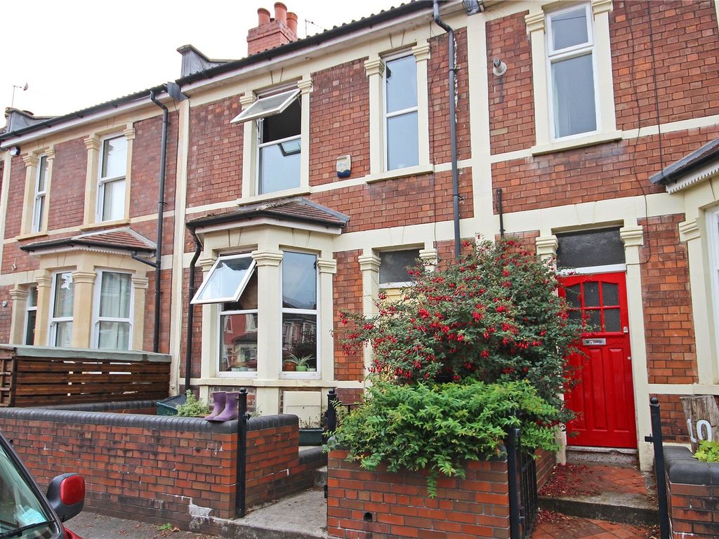 2 bed terraced house to rent in Horley Road, St. Werburghs, Bristol BS2