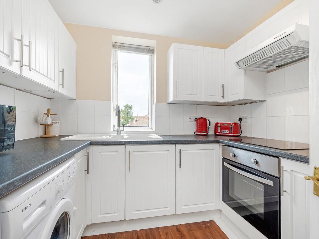 2 bed for sale in Ellison Road, Sidcup, Kent DA15, £250,000