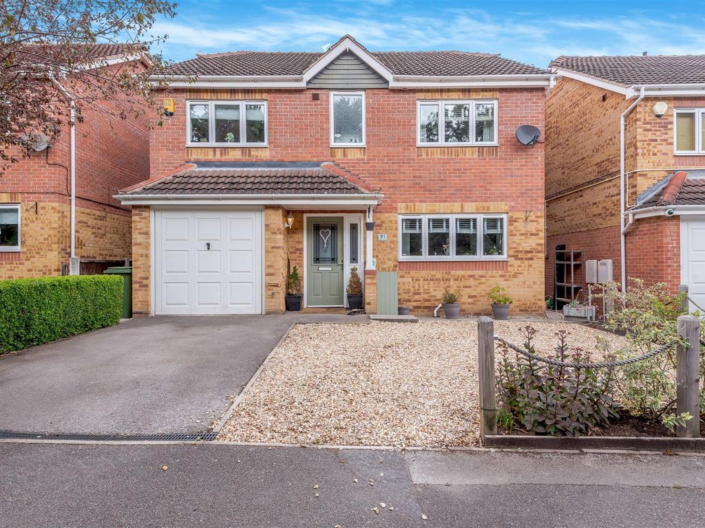 4 bed detached house for sale in Newlands Road, Forest Town, Mansfield