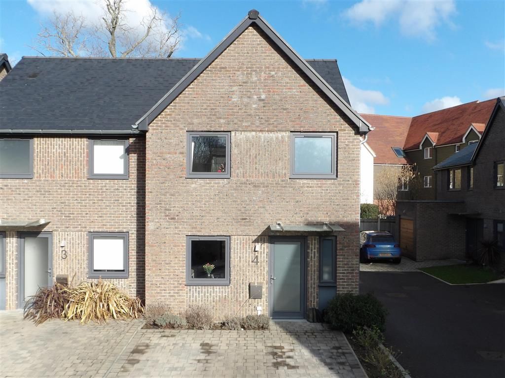 2 bed semidetached house for sale in Deacon Place, Southwater, Horsham