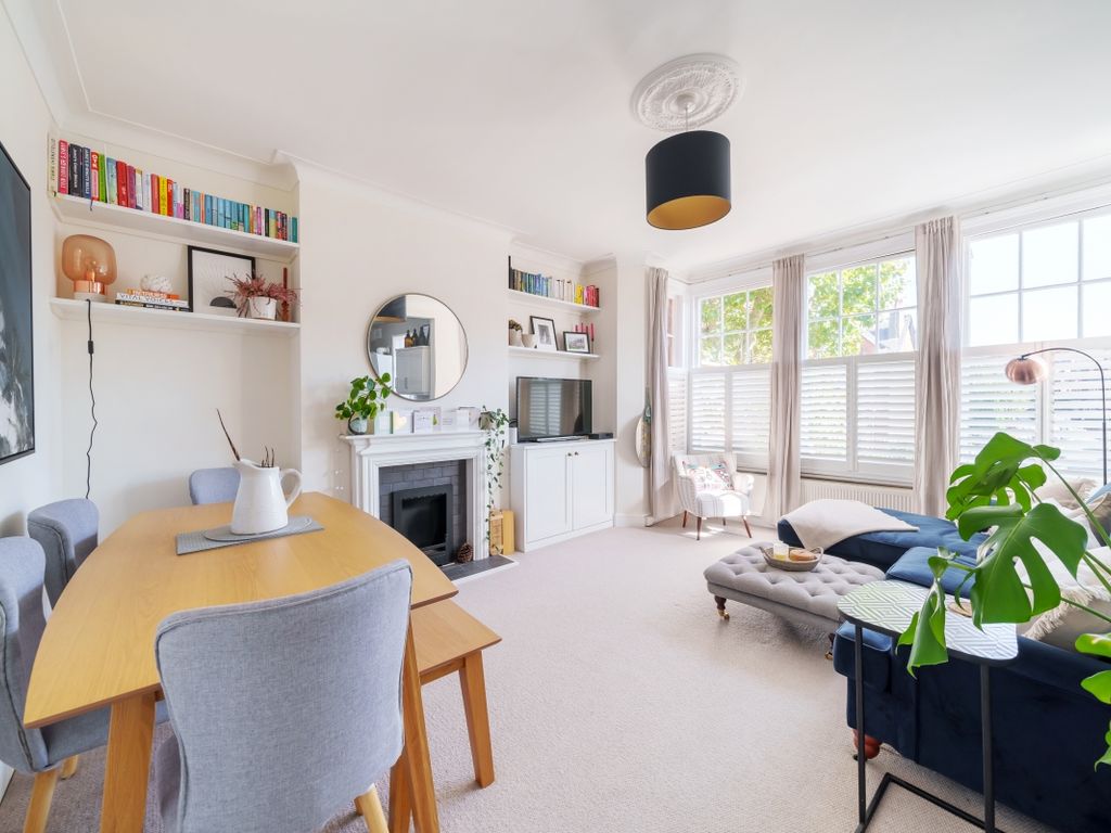 2 bed flat to rent in Muswell Hill Road, London N10, £2,850 pcm Zoopla