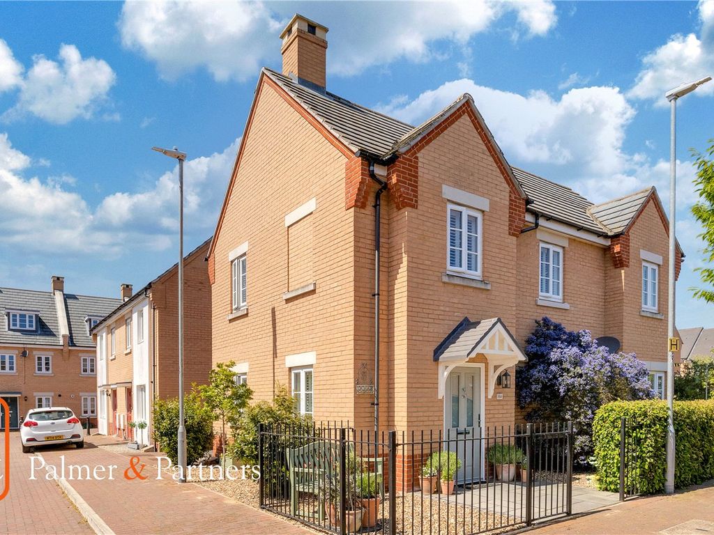 4 bed detached house for sale in Kensington Road, Colchester, Essex CO2