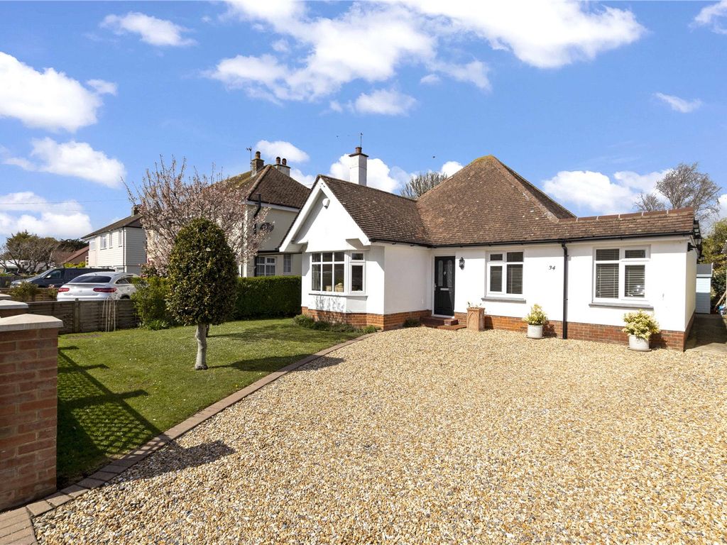 2 bed bungalow for sale in Grosvenor Gardens, Rose Green, Bognor Regis
