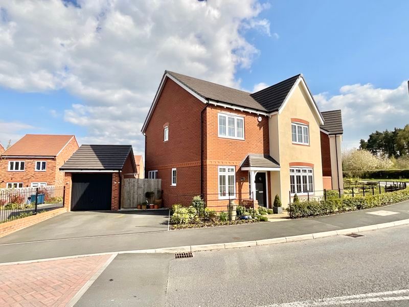 4 bed detached house for sale in Stafford Road, Eccleshall, Stafford