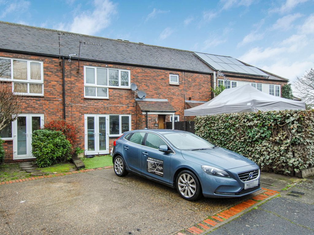 1 bed for sale in Cedars Drive, North Hillingdon UB10 Zoopla