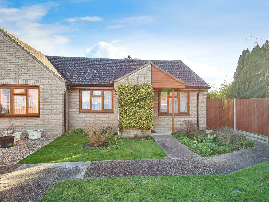 2 bed semidetached bungalow for sale in Bluebell Walk, Soham, Ely CB7