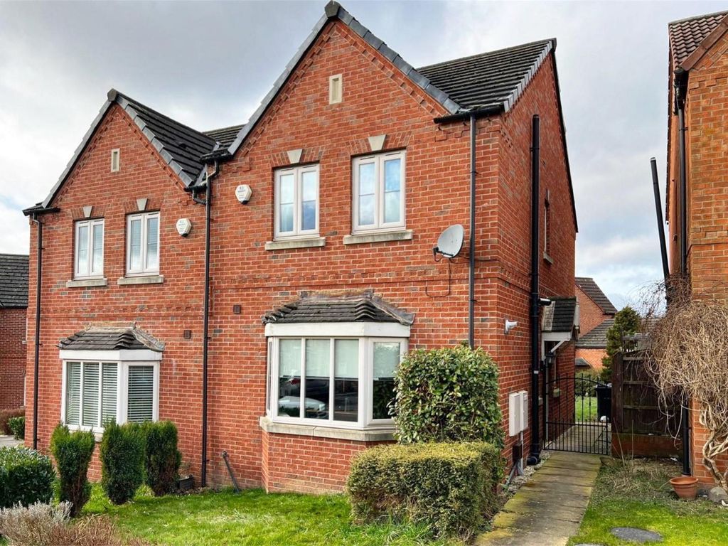 3 bed semidetached house for sale in Wiseley Croft, Grimethorpe