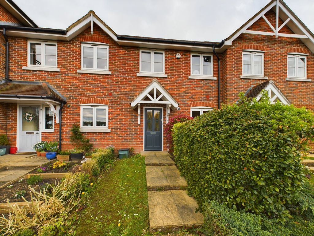 2 bed terraced house for sale in Beechwood View, Saunderton, High