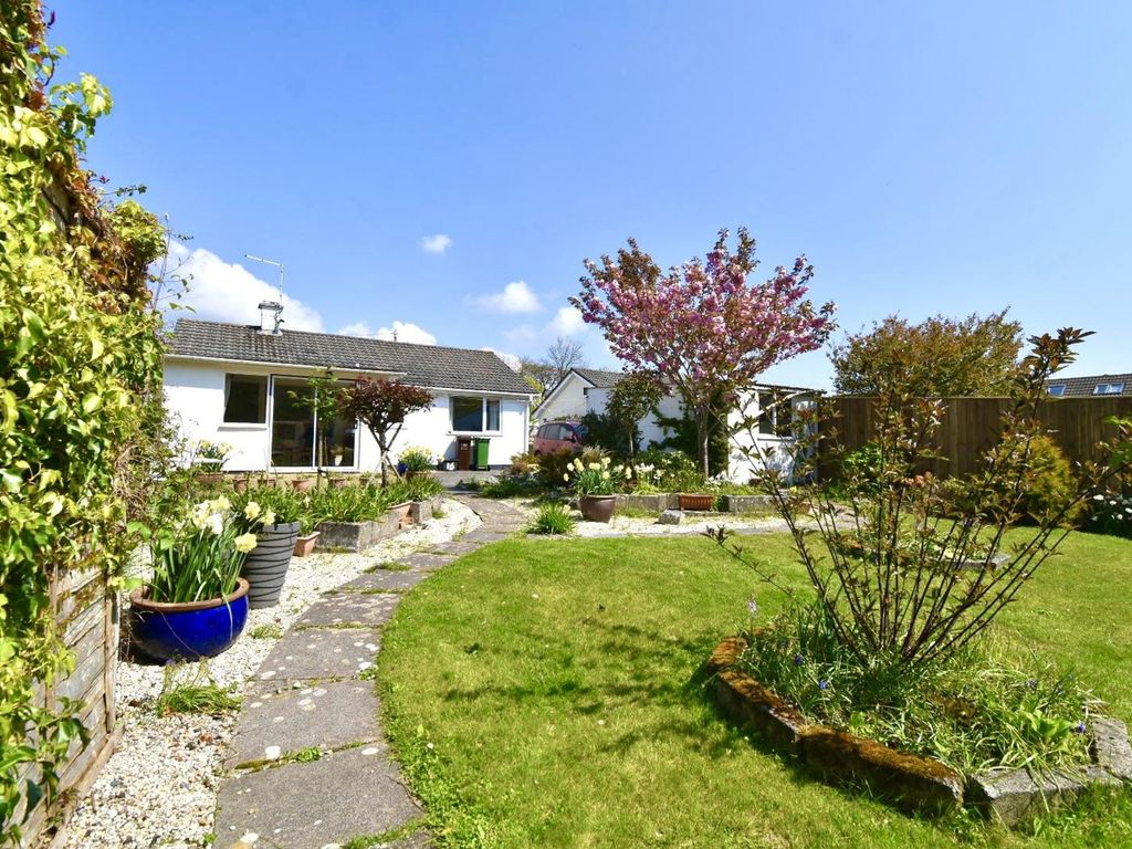 2 bed semidetached bungalow for sale in Willow Close, Mylor Bridge
