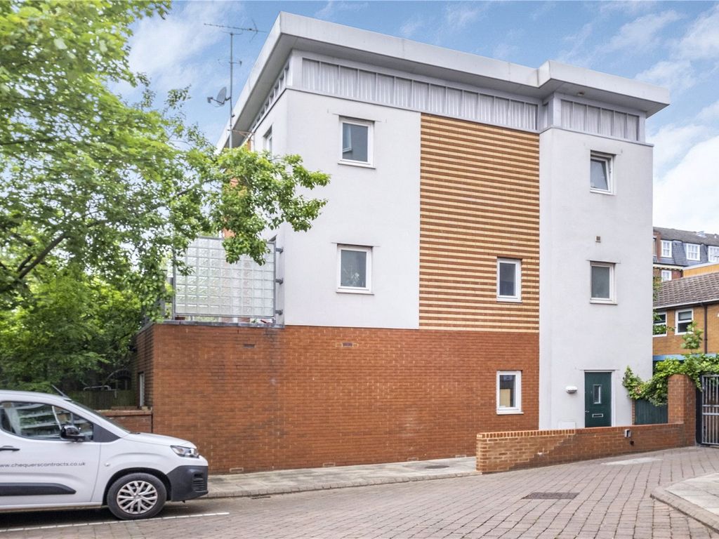 Marcon Place, London E8  