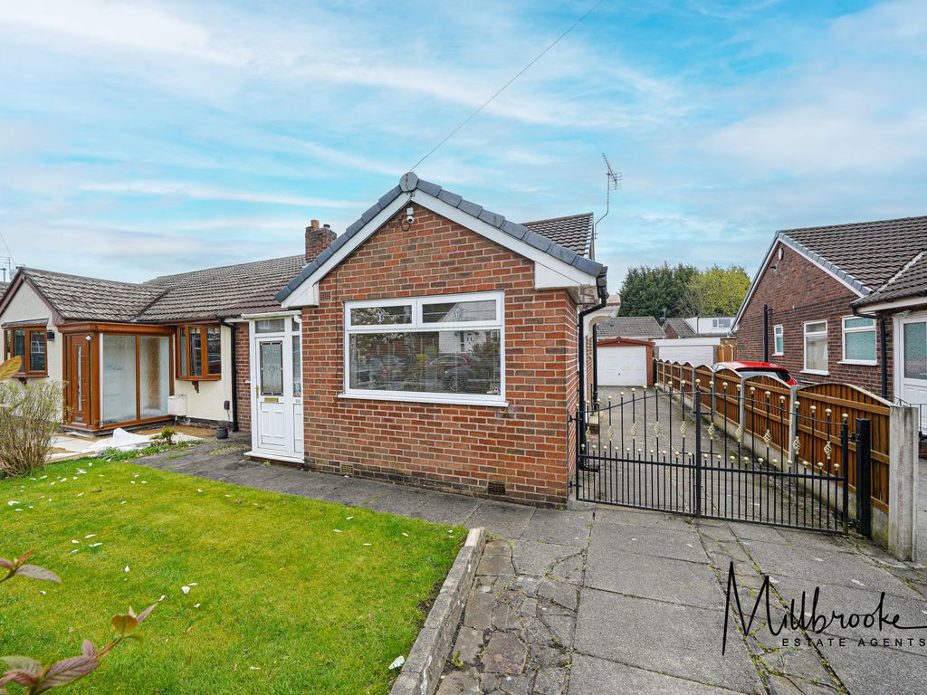 3 bed bungalow for sale in Ridgmont Drive, Boothstown, Manchester M28