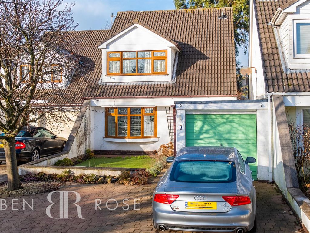 3 bed detached house for sale in St. James Gardens, Leyland PR26 Zoopla