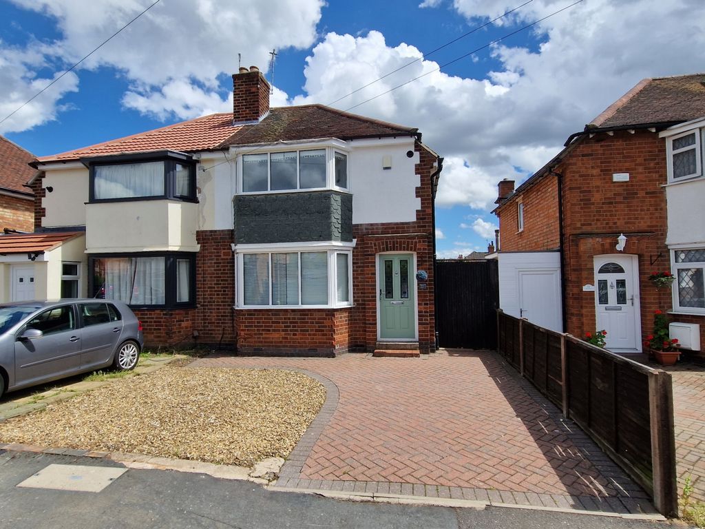 3 bed semidetached house to rent in Paget Avenue, Birstall LE4 Zoopla