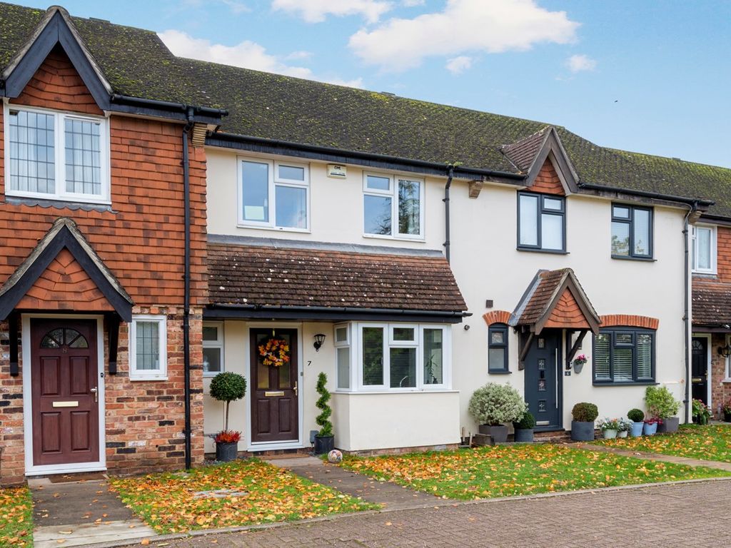 Old School Mews Weybridge KT13  