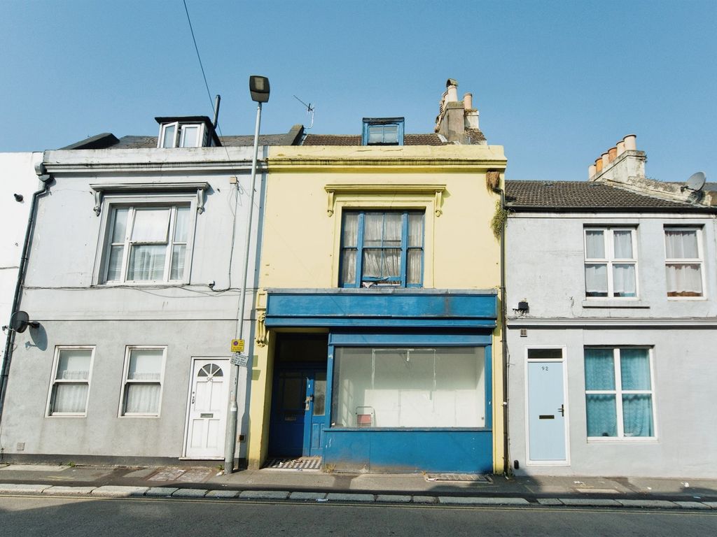 2 bed for sale in Bohemia Road, St. LeonardsOnSea TN37, £