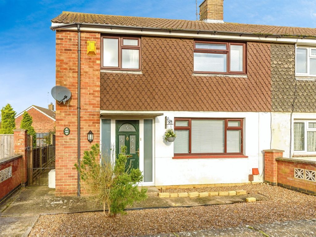 3 bed semidetached house for sale in Eastbourne Avenue, Corby NN18, £