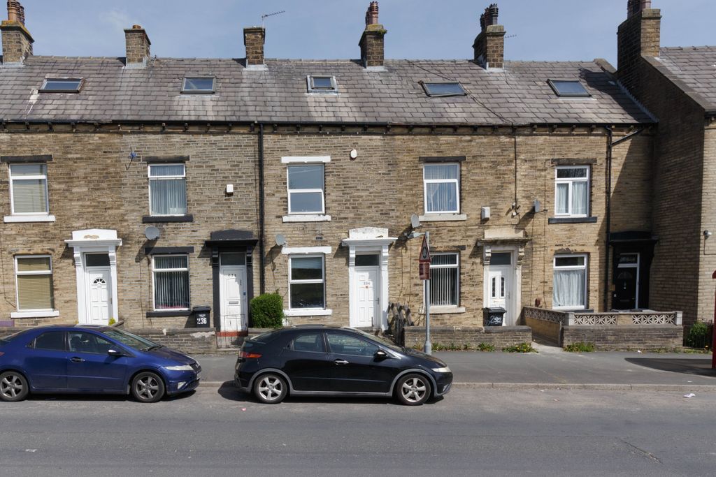3 bed terraced house for sale in Hanson Lane, Halifax HX1 Zoopla