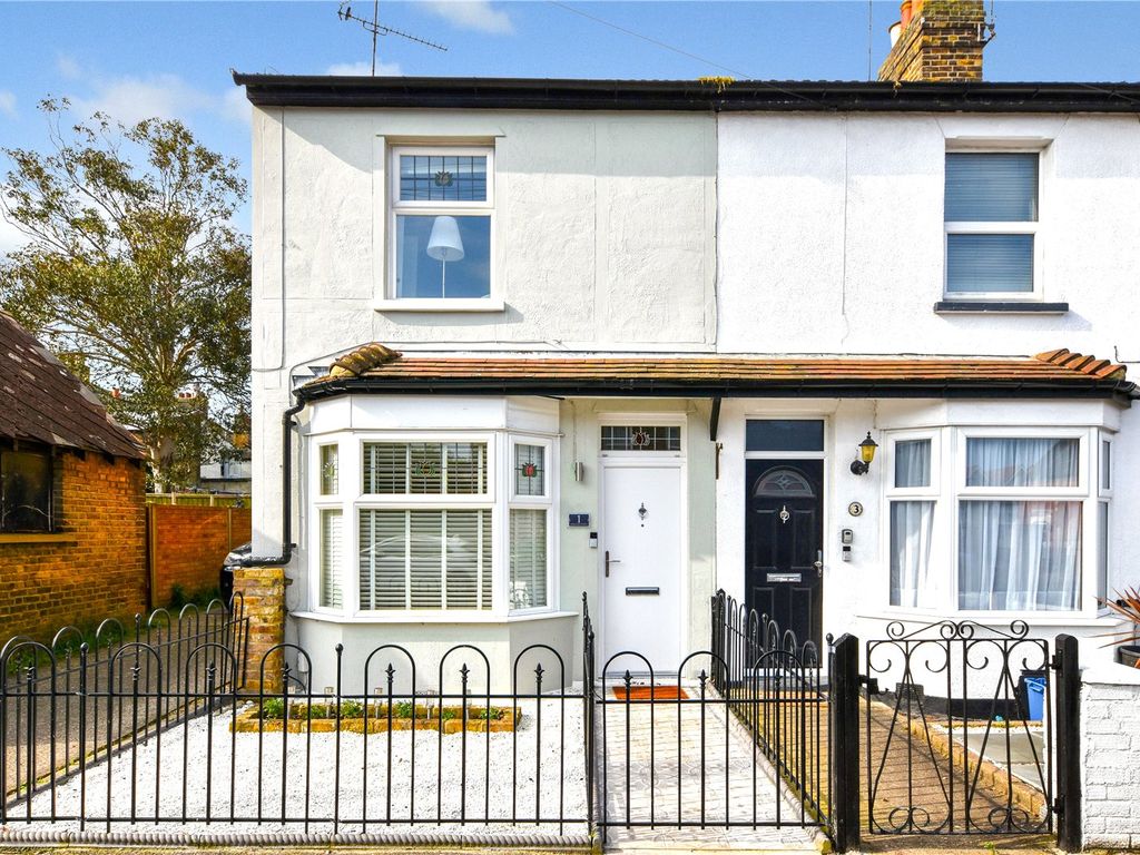 2 bed end terrace house for sale in Hinguar Street, Shoeburyness, Essex