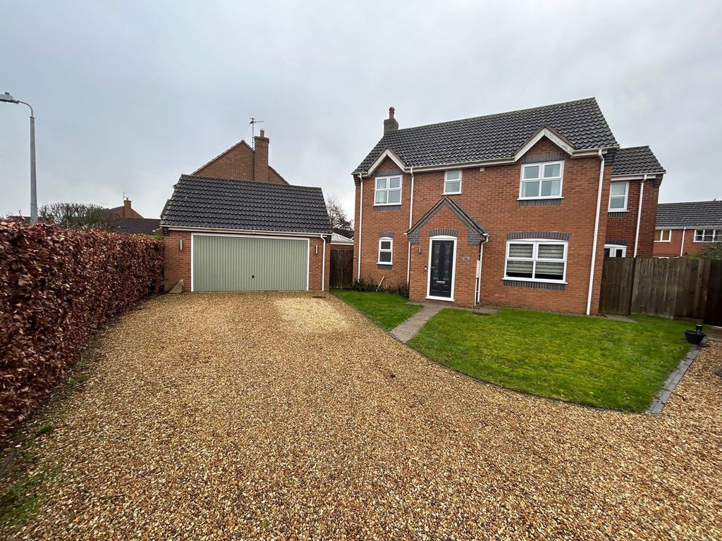5 bed detached house for sale in Truesdale Gardens, Langtoft