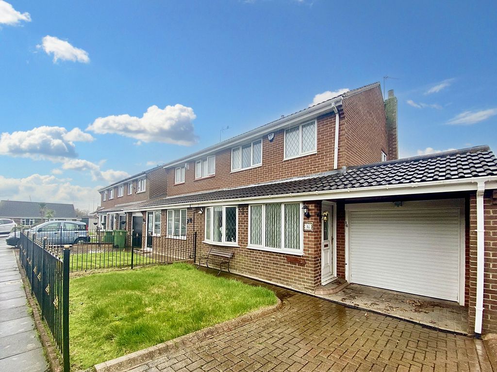 3 bed semidetached house for sale in Burnham Close, Blyth NE24, £