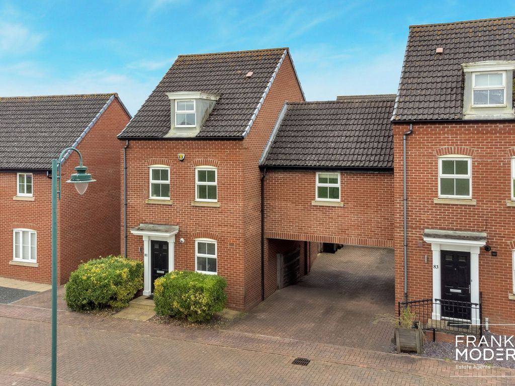 3 bed link detached house for sale in Ashville Road, Hampton Hargate