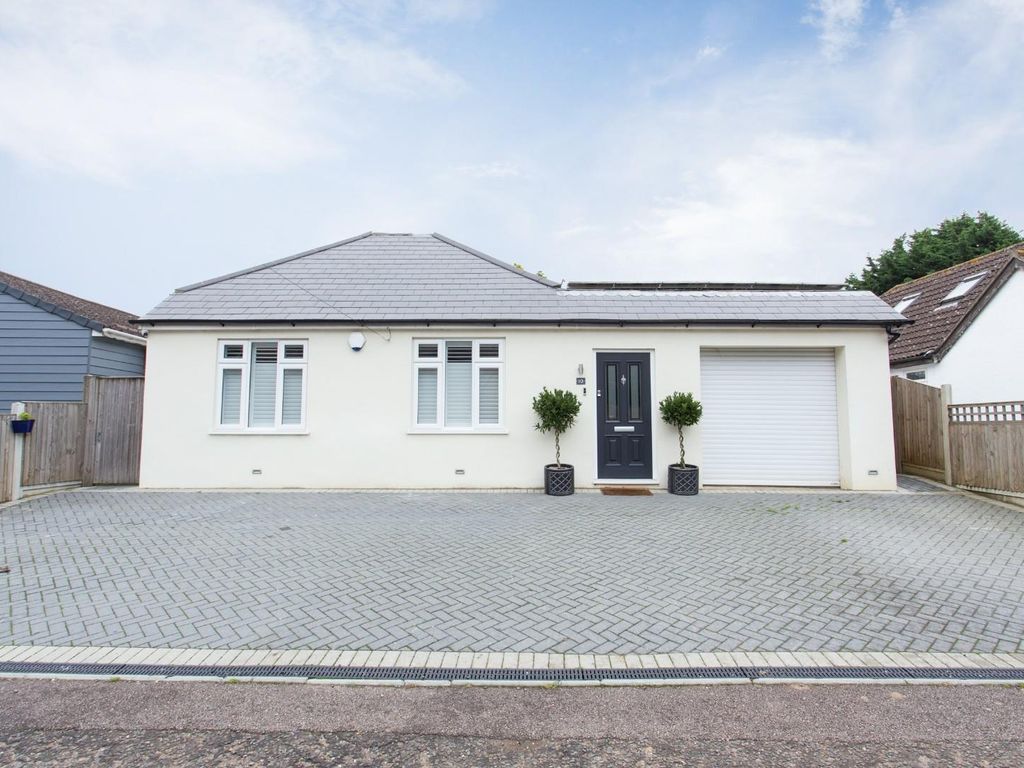 3 bed detached bungalow for sale in Singledge Lane, Whitfield, Dover