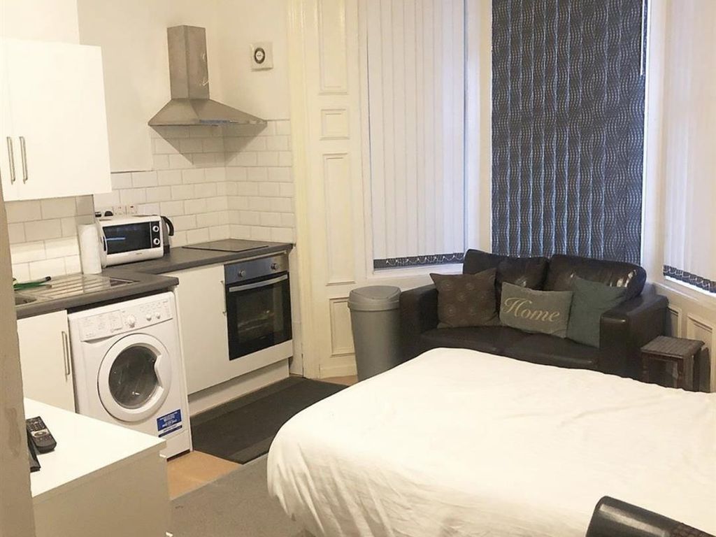 1 bed flat to rent in 2325 The Crescent, Middlesbrough, Yorkshire TS5 Zoopla