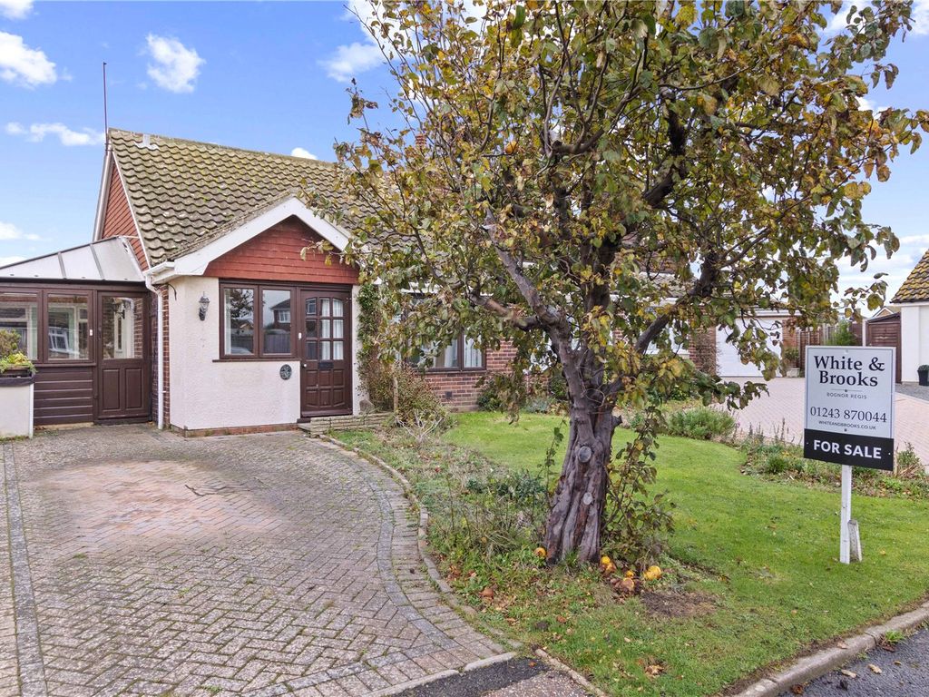 2 bed bungalow for sale in Barons Mead, Pagham, West Sussex PO21, £