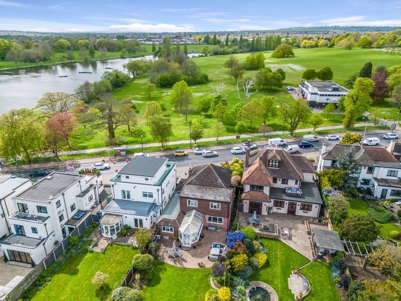 4 bed detached house for sale in Danson Road, Bexleyheath DA6 Zoopla