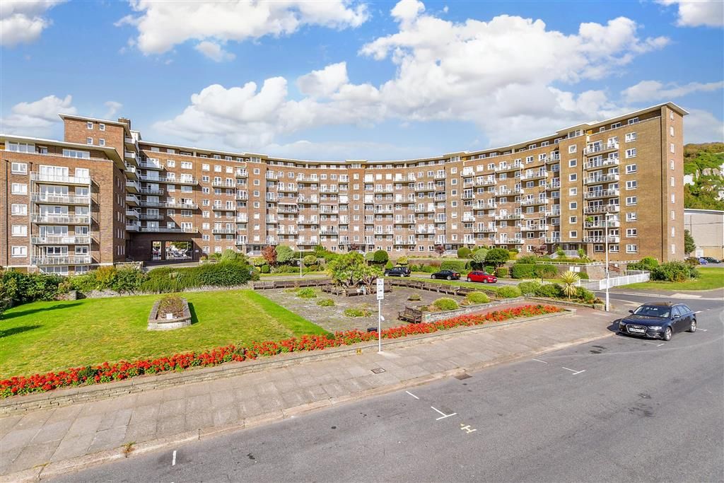 1 bed flat for sale in The Gateway, Dover, Kent CT16, £215,000 Zoopla