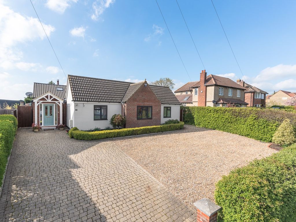 4 bed detached bungalow for sale in High Street, Oakley MK43 Zoopla