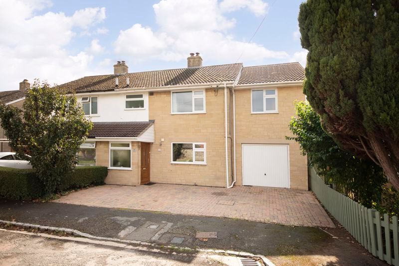 4 bed semidetached house for sale in Close, Merton, Bicester